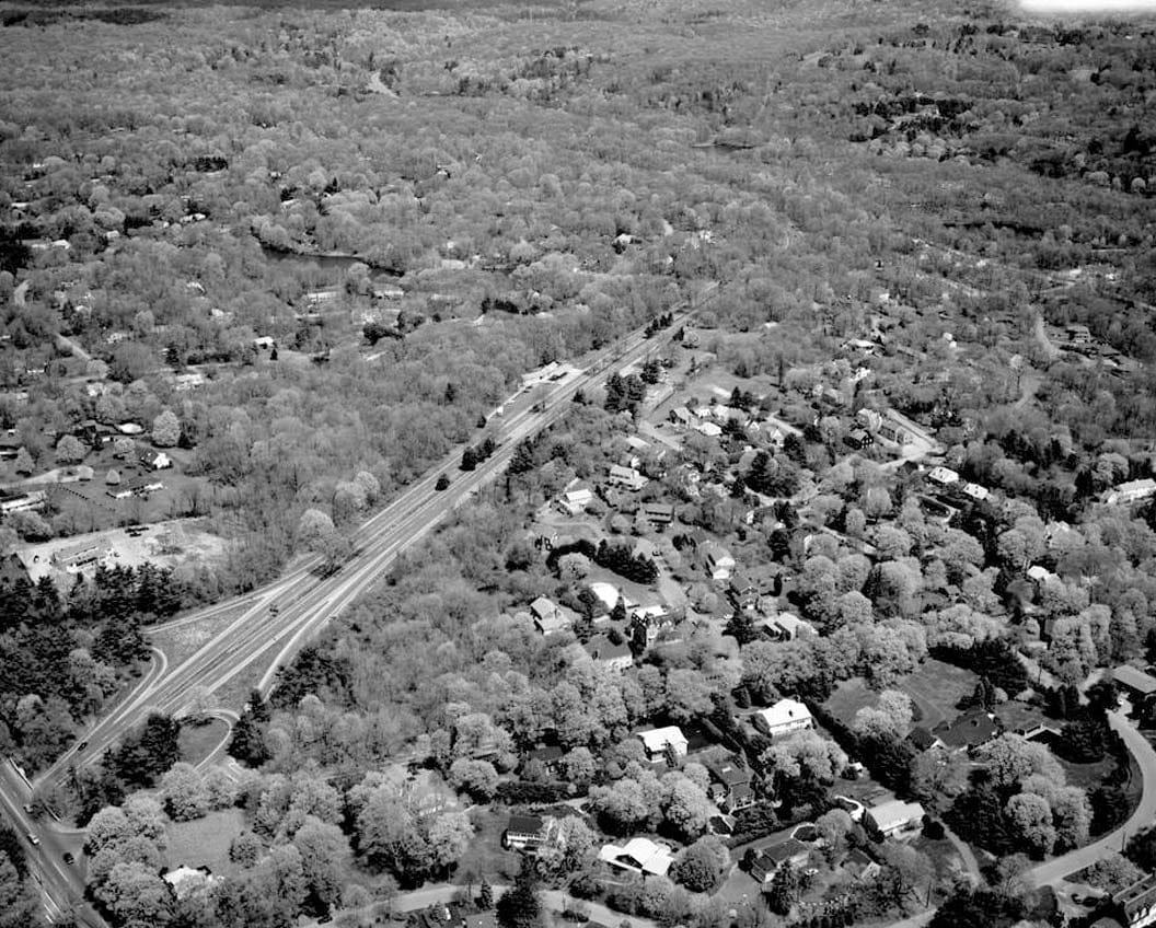 Historic Photo : Merritt Parkway, Beginning in Greenwich & running 38 miles to Stratford, Greenwich, Fairfield County, CT 25 Photograph