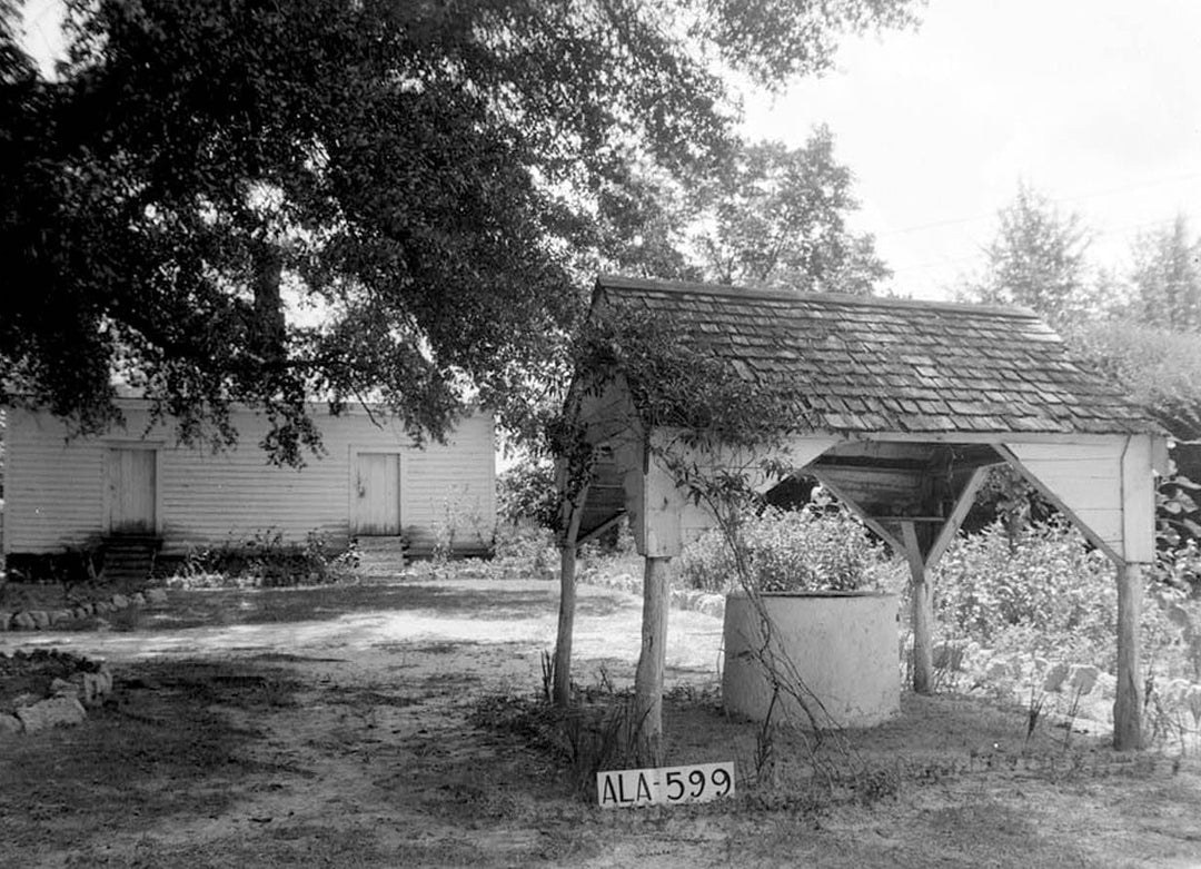 Historic Photo : Mrs. Hugh Foster House, 201 Kennon Street, Union Springs, Bullock County, AL 4 Photograph