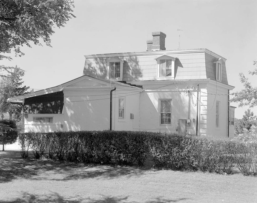 Historic Photo : Fayetteville National Cemetery, Superintendent's Lodge, 700 Government Avenue, Fayetteville, Washington County, AR 1 Photograph