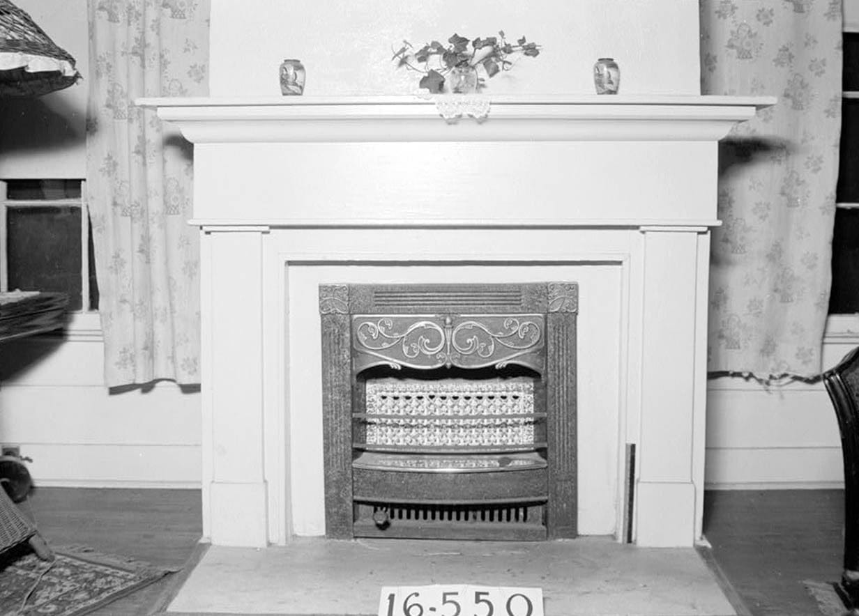 Historic Photo : McElhaney House, 135 North College Street, Auburn, Lee County, AL 2 Photograph