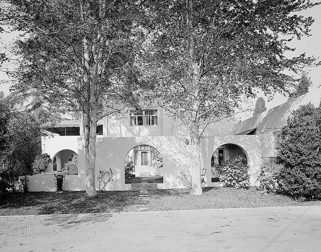 Historic Photo : Walter Luther Dodge House, 950 North Kings Road, West Hollywood District, Los Angeles, Los Angeles County, CA 8 Photograph