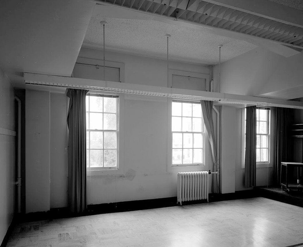 Historic Photo : Mare Island Naval Shipyard, Hospital Wards, Cedar Avenue, eat side between Fourteenth Avenue & Cossey Street, Vallejo, Solano County, CA 4 Photograph