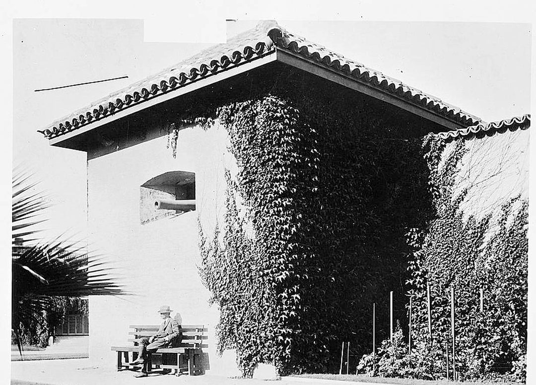 Historic Photo : Sutter's Fort, L & Twenty-Seventh Streets, Sacramento, Sacramento County, CA 4 Photograph