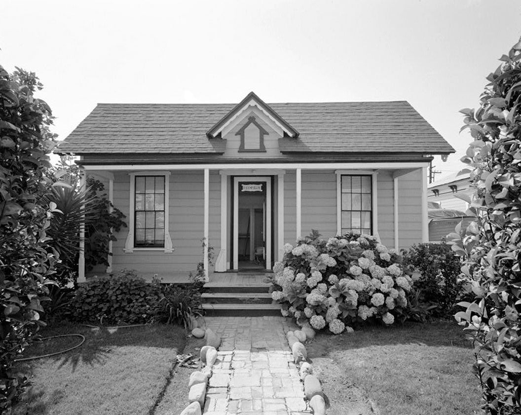 Historic Photo : Albert Hayman Cottage, 212 Palm Avenue, Santa Barbara, Santa Barbara County, CA 1 Photograph