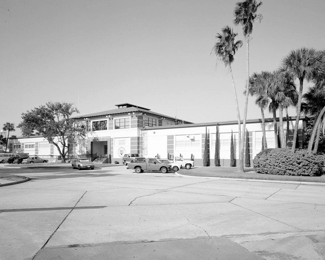 Historic Photo : MacDill Air Force Base, Quartermaster Warehouse & Commissary, 7621 Hillsborough Loop Drive, Tampa, Hillsborough County, FL 1 Photograph