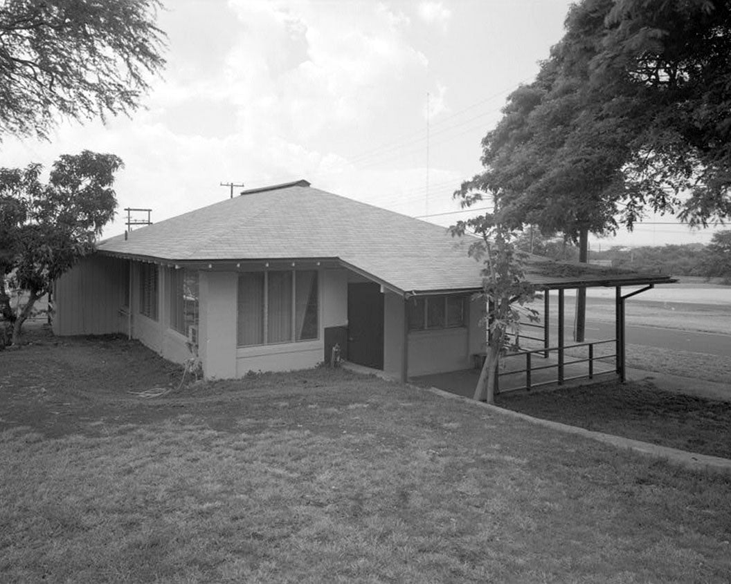 Historic Photo : Naval Magazine Lualualei, Headquarters Branch, Lunch Pavilion, Kolekole Road & Sixty-sixth Street intersection, Pearl City, Honolulu County, HI 1 Photograph