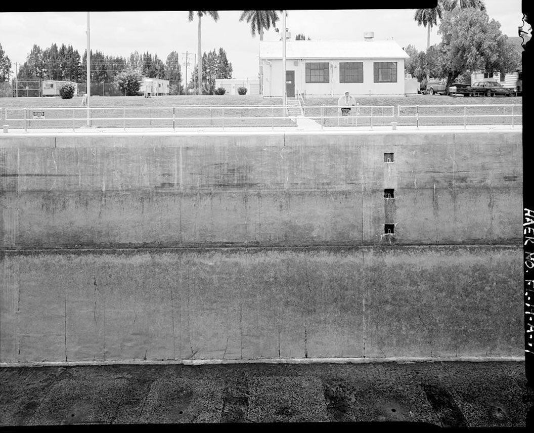 Historic Photo : Ortona Lock, Lock No. 2, Caloosahatchee River, Cross-State Canal, Okeechobee Intracoastal Waterway, Ortona, Glades County, FL 6 Photograph