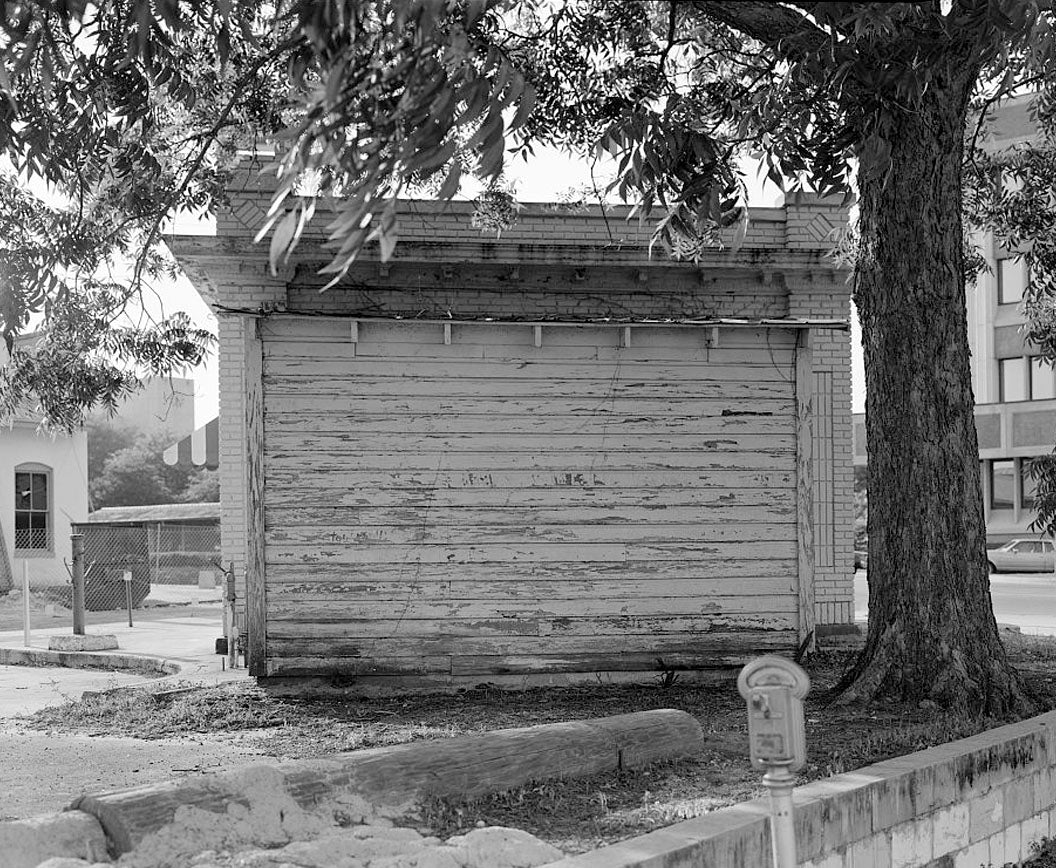 Historic Photo : Bethel Gulf Company Service Station, 203 Southeast First Avenue, Gainesville, Alachua County, FL 3 Photograph