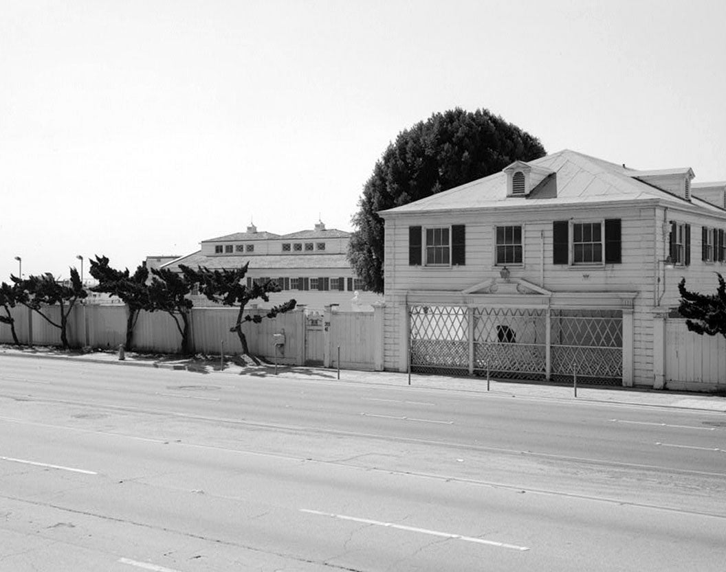 Historic Photo : Marion Davies Estate, Fence & Bulkhead, 415 Pacific Coast Highway, Santa Monica, Los Angeles County, CA 1 Photograph