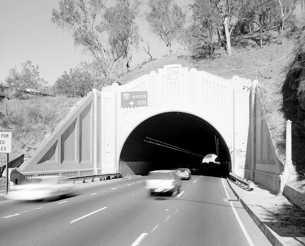 Historic Photo : Figueroa Street Tunnels, Mileposts 24.90, 25.14, 25.28, & 25.37 on Arroyo Seco Parkway, Los Angeles, Los Angeles County, CA 5 Photograph