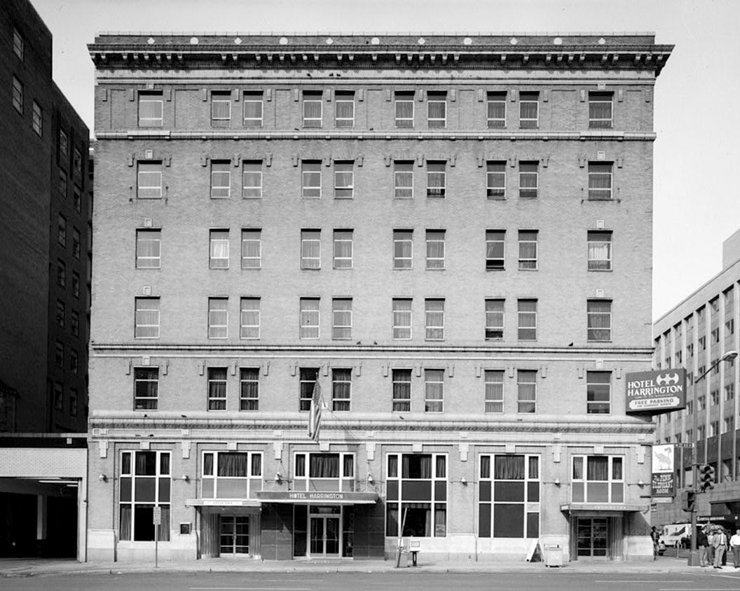 Historic Photo : Hotel Harrington, Eleventh & E Streets, Northwest, Washington, District of Columbia, DC 1 Photograph