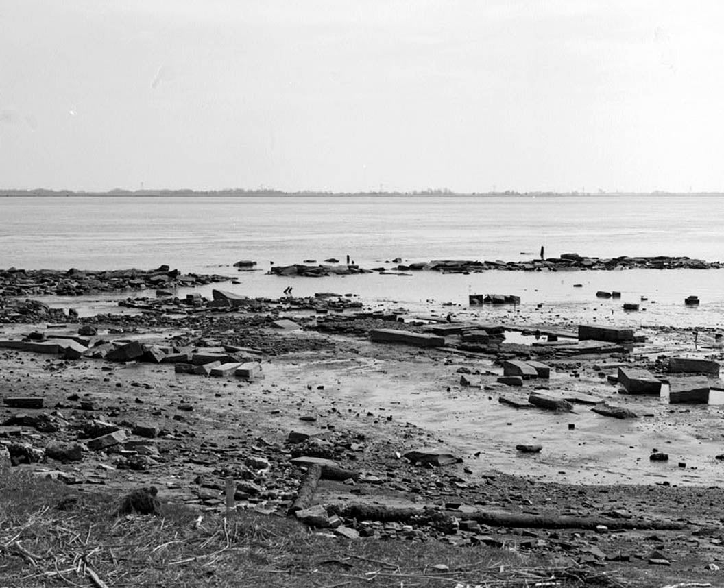 Historic Photo : Fort Delaware, Sea Wall, Pea Patch Island, Delaware City, New Castle County, DE 15 Photograph