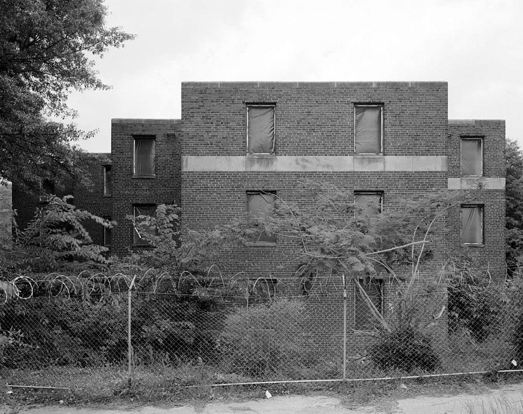 Historic Photo : Techwood Homes, Building No. 5, 467 Techwood Drive & 114-120 Pine Street, Atlanta, Fulton County, GA 1 Photograph