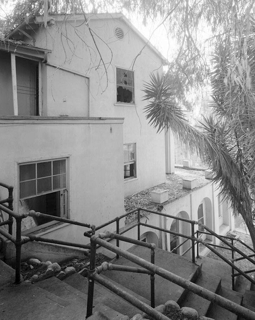 Historic Photo : Vista del Arroyo Hotel, Bungalow A, 125 South Grand Avenue, Pasadena, Los Angeles County, CA 5 Photograph