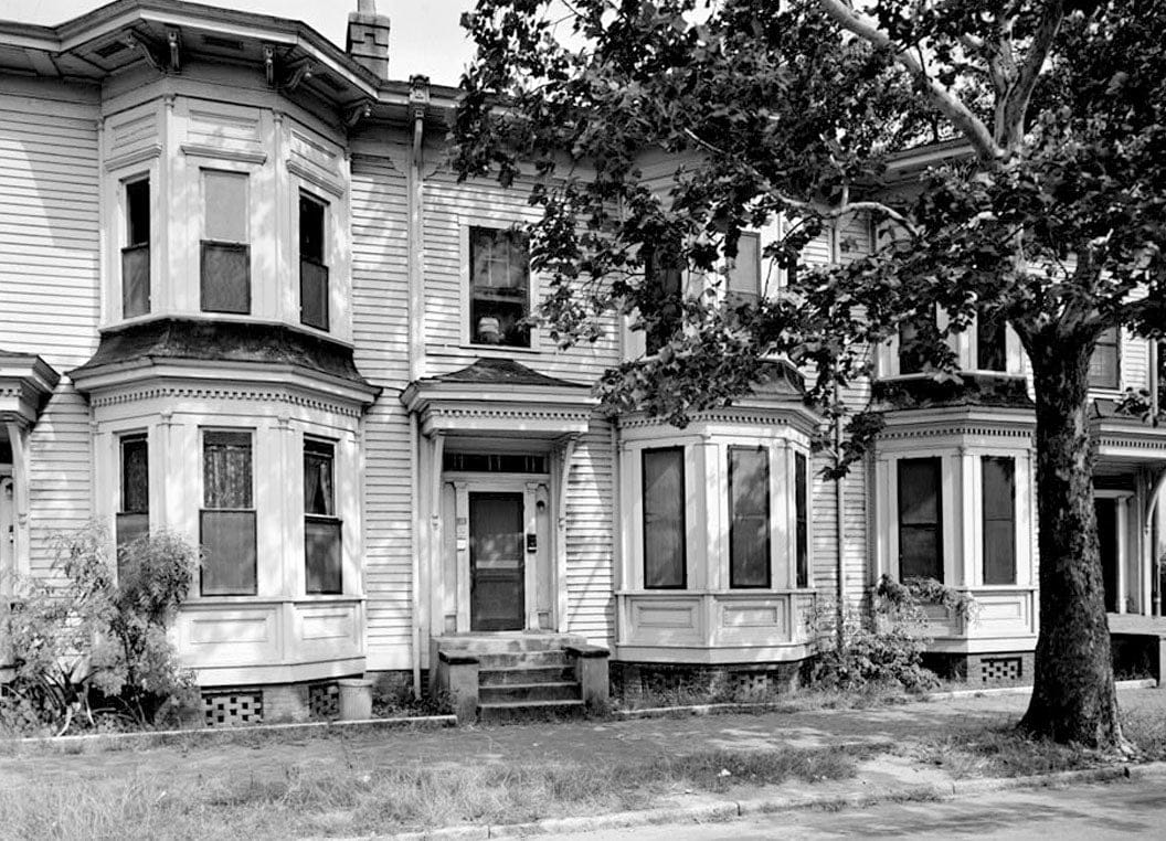Historic Photo : Savannah Victorian Historic District, Bounded by Gwinnett, East Broad, West Broad Street & Anderson Lane, Savannah, Chatham County, GA 19 Photograph