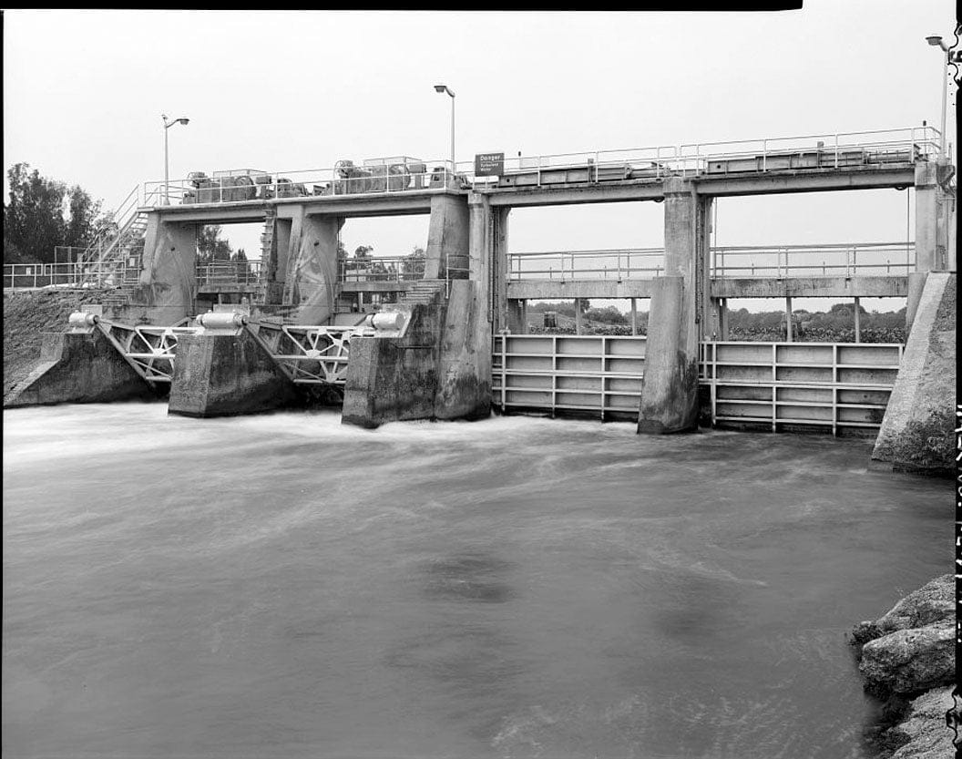 Historic Photo : Ortona Lock, Lock No. 2, Caloosahatchee River, Cross-State Canal, Okeechobee Intracoastal Waterway, Ortona, Glades County, FL 3 Photograph