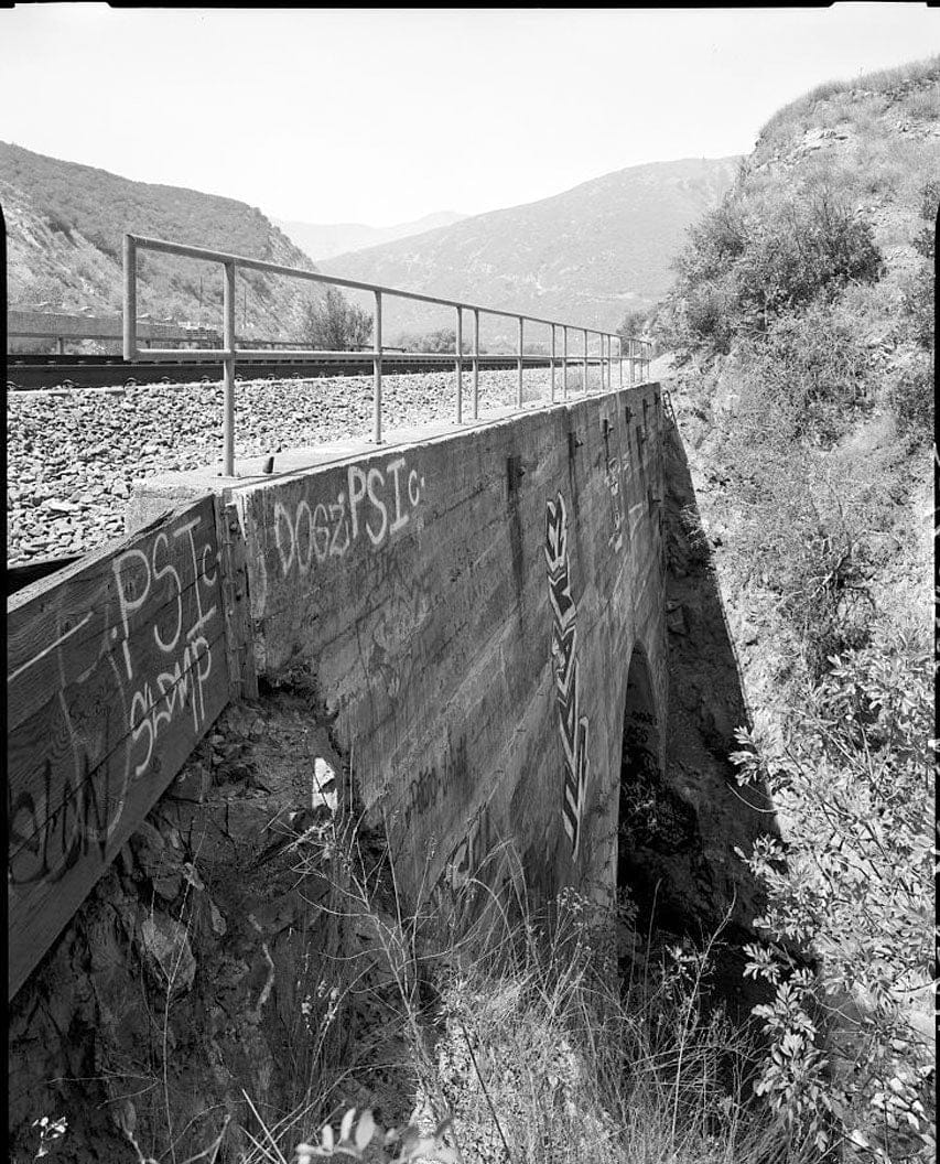 Historic Photo : Burlington Northern Santa Fe Railroad, Cajon Subdivision, Structure No. 65.1, Between Cajon Summit and Keenbrook, Devore, San Bernardino County, CA 3 Photograph