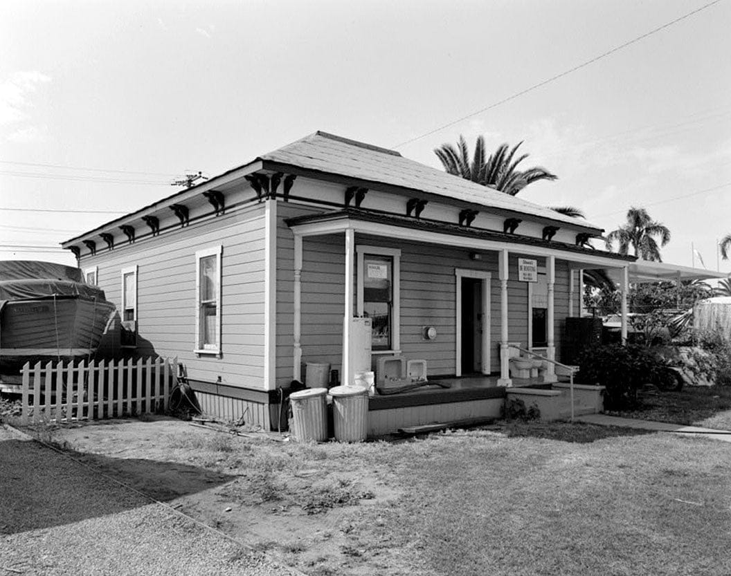 Historic Photo : T.J. Young Cottage, 208 Palm Avenue, Santa Barbara, Santa Barbara County, CA 1 Photograph