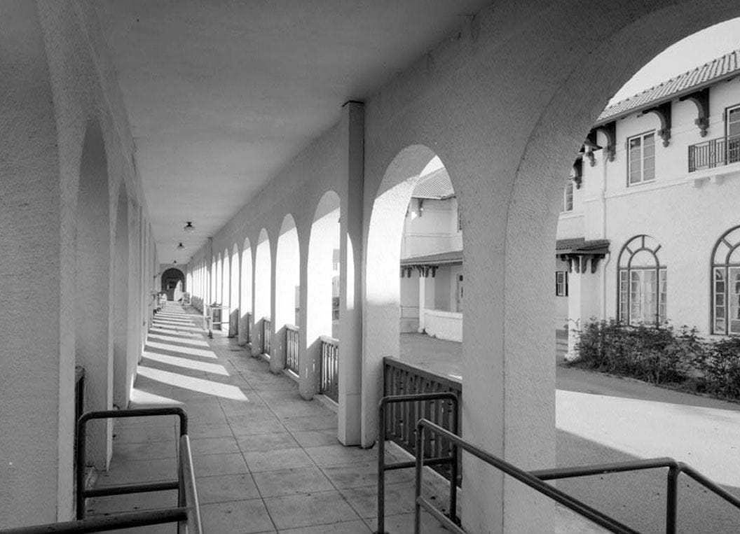 Historic Photo : Agnews State Hospital, Treatment Building, East End of Palm Drive, Santa Clara, Santa Clara County, CA 6 Photograph