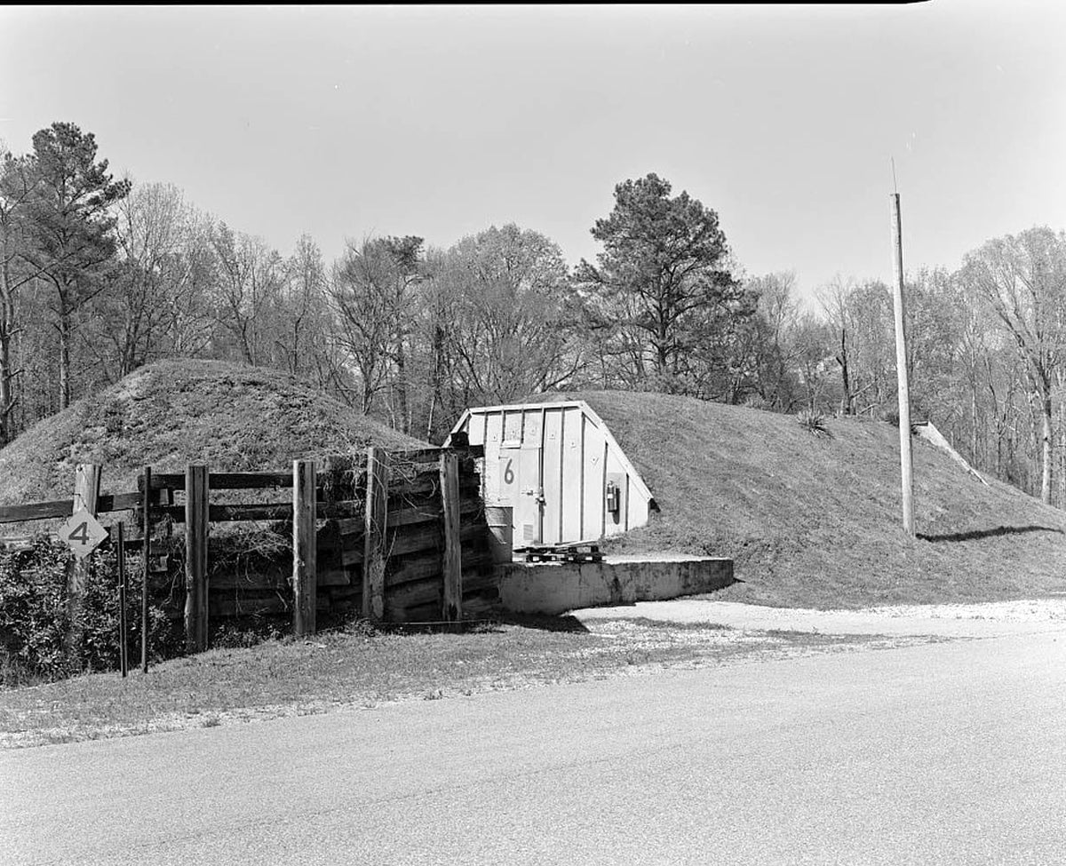 Historic Photo : Fort McClellan Ammunition Storage Area, Building No. 4408, Second Avenue (Magazine Road), Anniston, Calhoun County, AL 3 Photograph