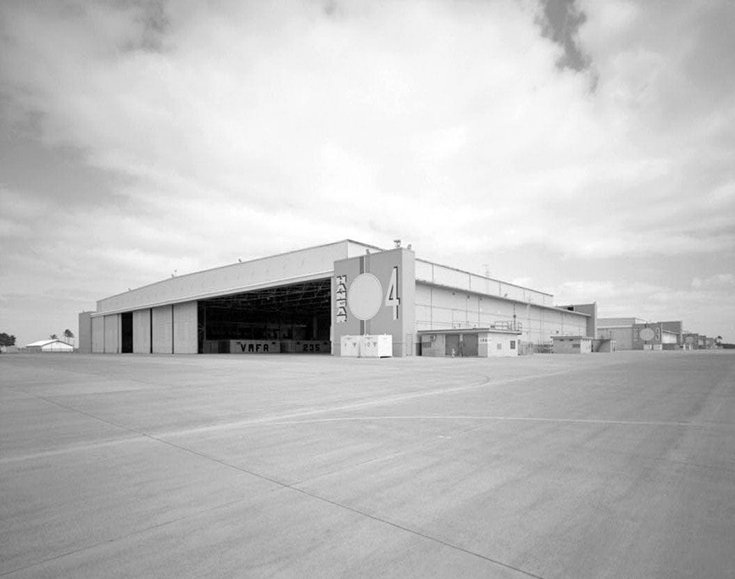 Historic Photo : U.S. Marine Corps Base Hawaii, Kaneohe Bay, Hangar No. 4, First Street between A & B Streets, Kailua, Honolulu County, HI 1 Photograph