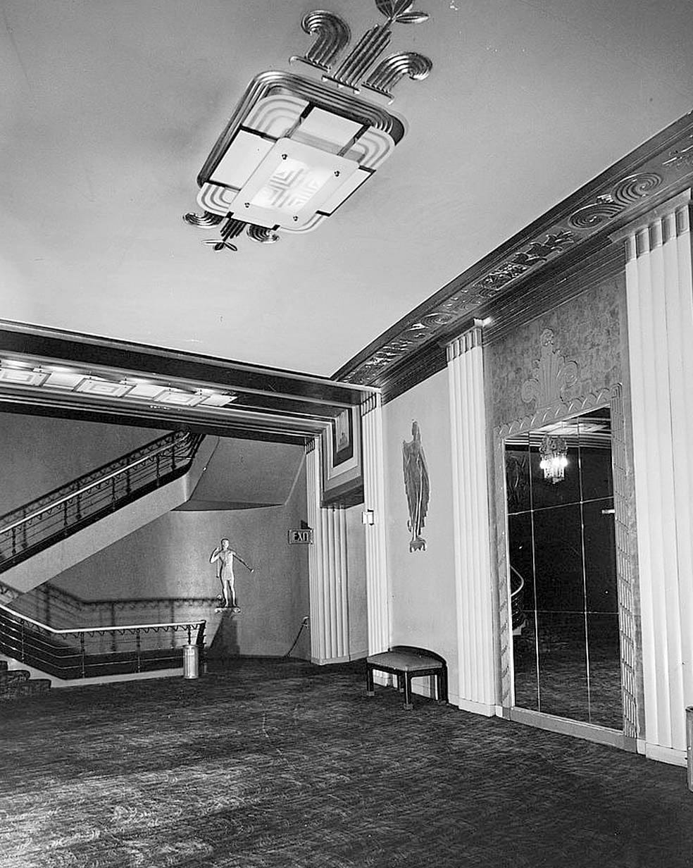 Historic Photo : Paramount Theatre, 2025 Broadway, Oakland, Alameda County, CA 12 Photograph