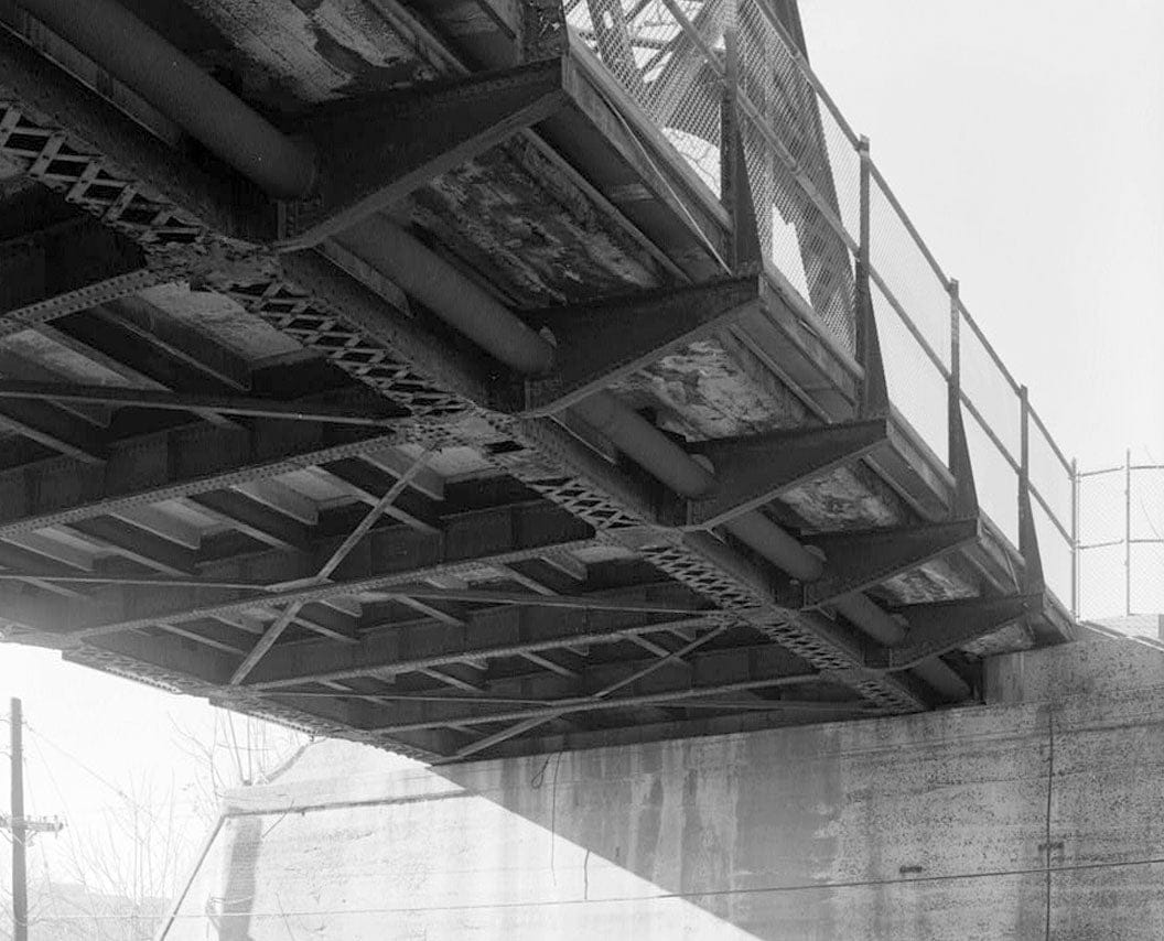 Historic Photo : Walnut Street Railroad Bridge, Walnut Street over AMTRAK, Hartford, Hartford County, CT 7 Photograph