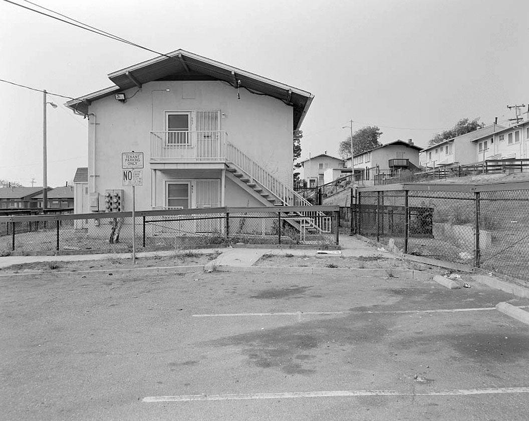 Historic Photo : Easter Hill Village, Building No. 19, West side of South Twenty-Sixth Street, north of Hinkley Avenue, Richmond, Contra Costa County, CA 1 Photograph