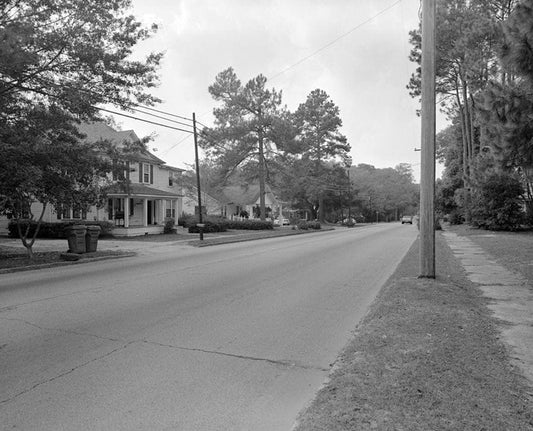 Gaskin Avenue Neighborhood, Dart Street to east, CSX Railroad to south, Pearl & Madison Avenues to west, & Wilson & Gordon Streets to north, Douglas, Coffee County, GA 8