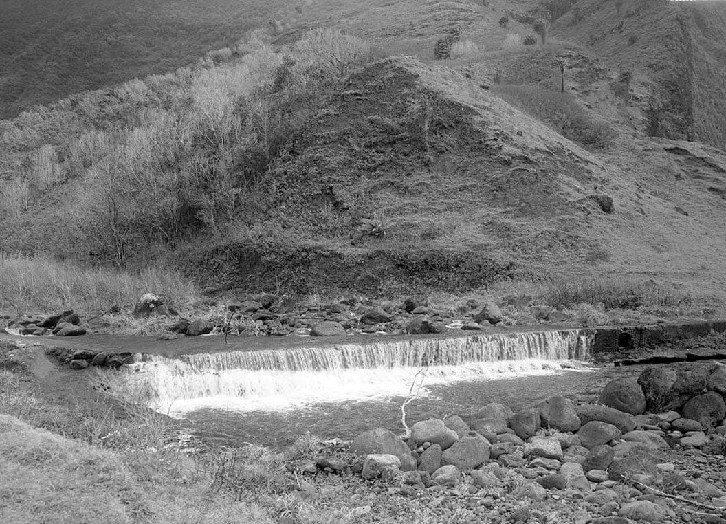 Historic Photo : Kalaupapa Water Supply System, Waikolu Valley to Kalaupapa Settlement, Island of Molokai, Kalaupapa, Kalawao County, HI 6 Photograph
