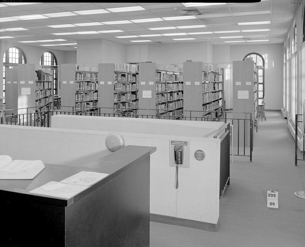 Historic Photo : San Bernardino Valley College, Library, 701 South Mount Vernon Avenue, San Bernardino, San Bernardino County, CA 4 Photograph