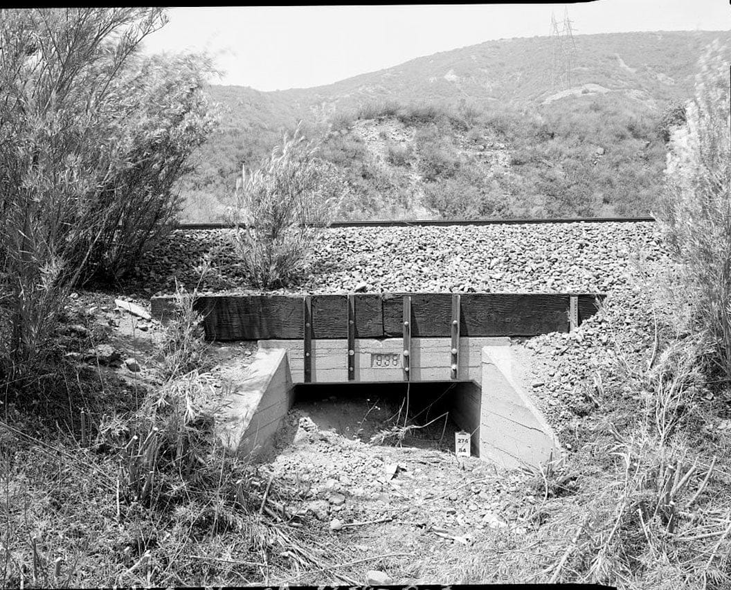 Historic Photo : Burlington Northern Santa Fe Railroad, Cajon Subdivision, Structure No. 66.0, Between Cajon Summit and Keenbrook, Devore, San Bernardino County, CA 2 Photograph