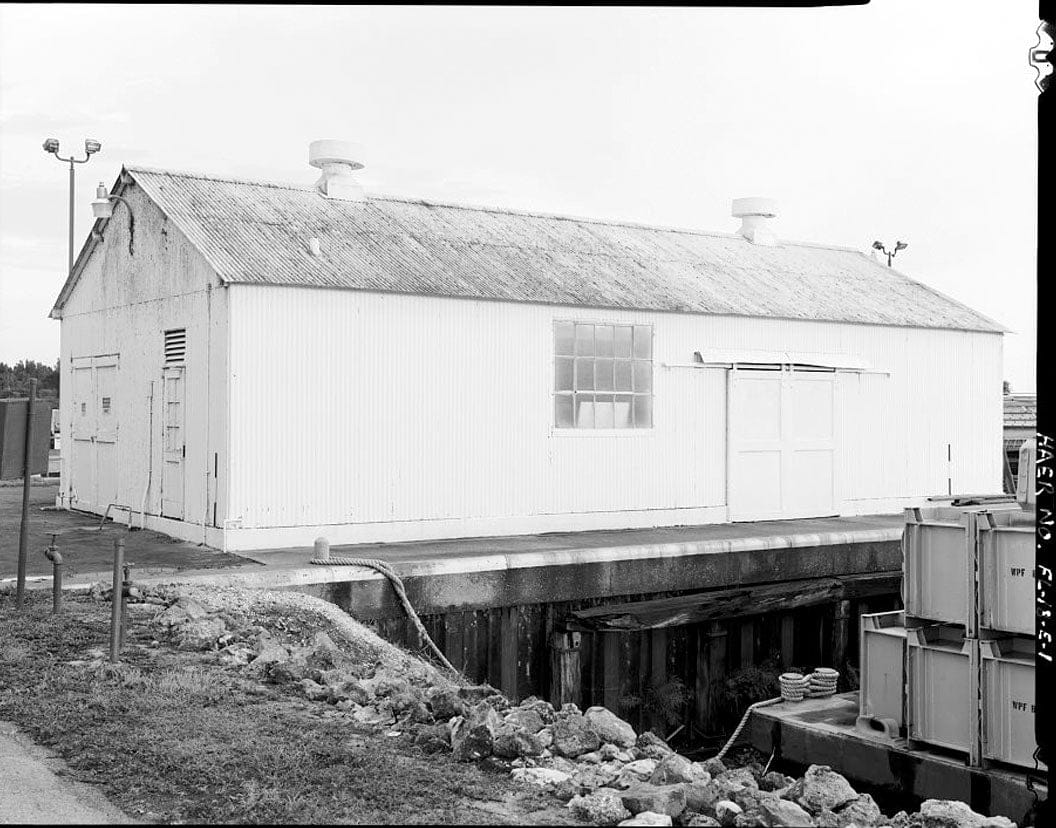 Historic Photo : Moore Haven Lock, Warehouse, Cross-State Canal, Okeechobee Intracoastal Waterway, Moore Haven, Glades County, FL 1 Photograph