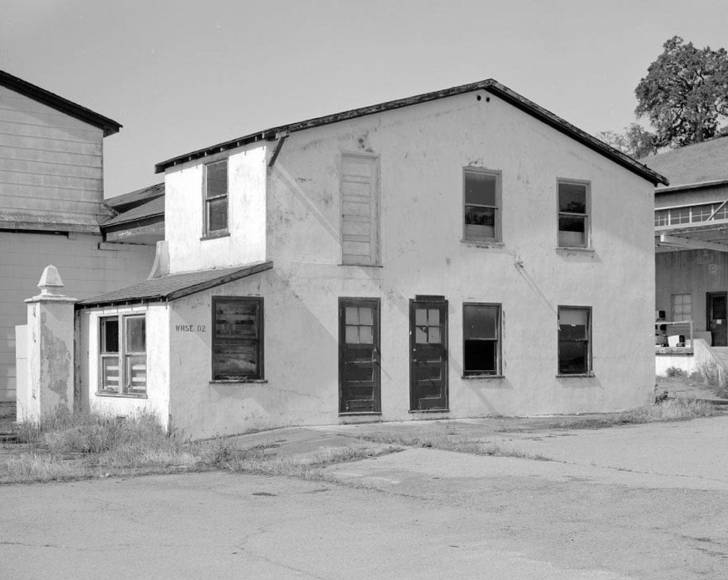 Historic Photo : Hamilton Field, Quartermaster's Garage, Second Street, northeast of Escolta Avenue, Novato, Marin County, CA 2 Photograph