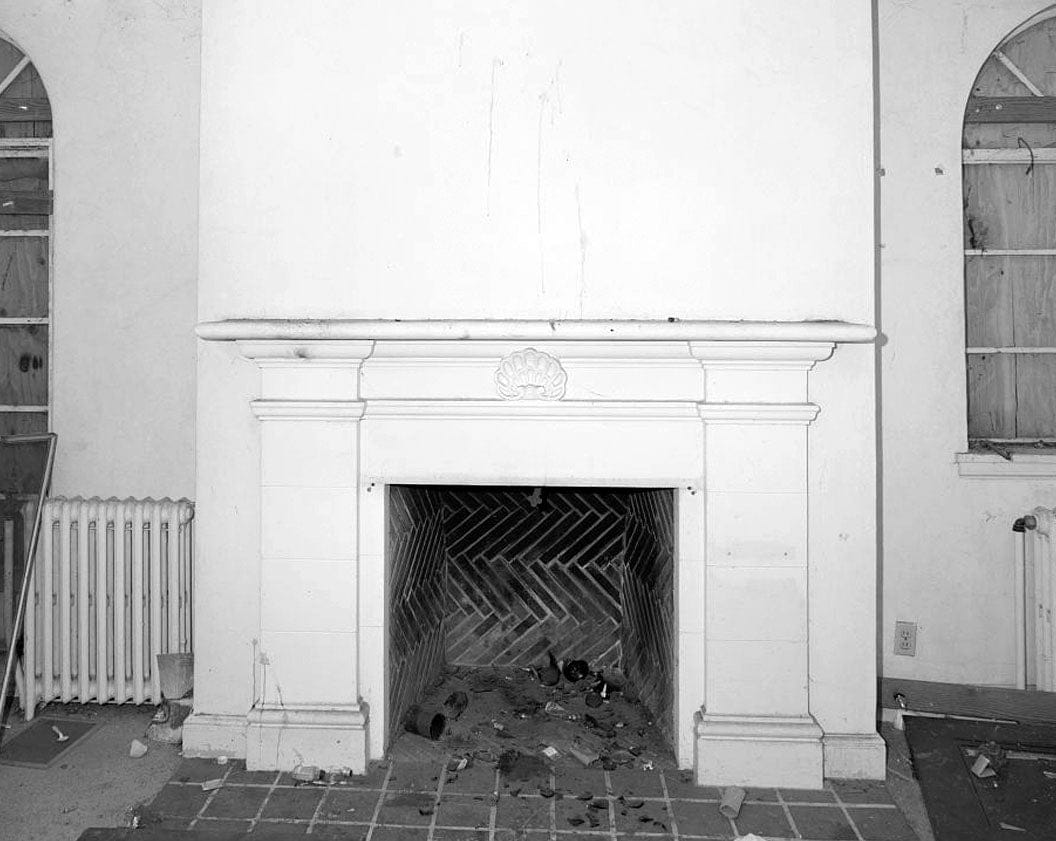 Historic Photo : Hamilton Field, Bachelor Officers' Quarters, 201 Sunset Drive, Novato, Marin County, CA 1 Photograph