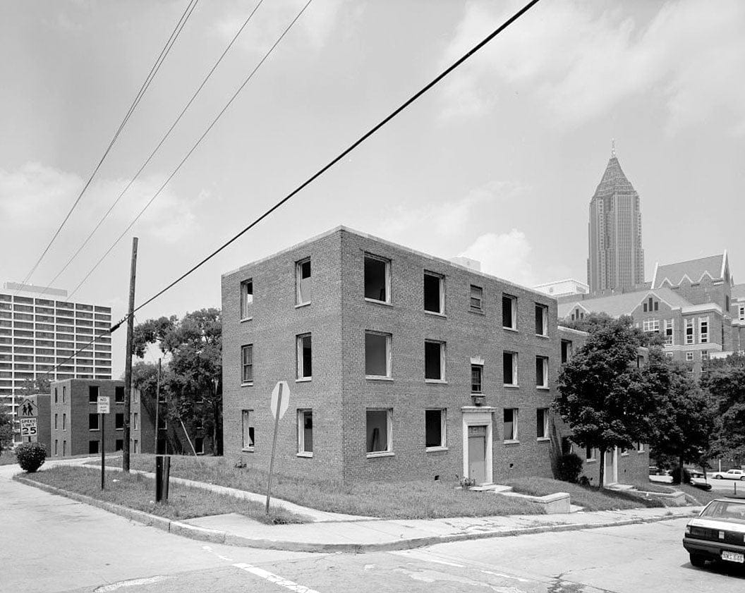 Historic Photo : Techwood Homes, Building No. 19, 562-568 Techwood Drive & 189-191 Merritts Avenue, Atlanta, Fulton County, GA 1 Photograph