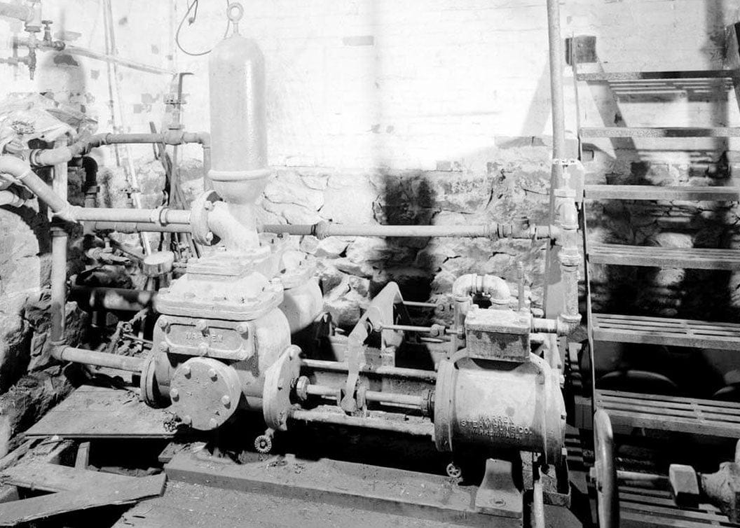 Historic Photo : Thames Tow Boat Company, Foot of Farnsworth Street, New London, New London County, CT 6 Photograph