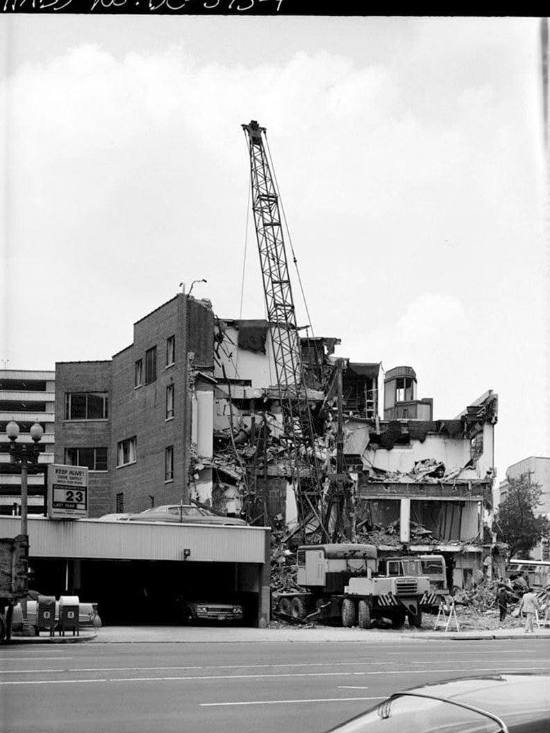 Historic Photo : Trans-Lux Theatre, Fourteenth Street between H Street & New York Avenue, Washington, District of Columbia, DC 2 Photograph