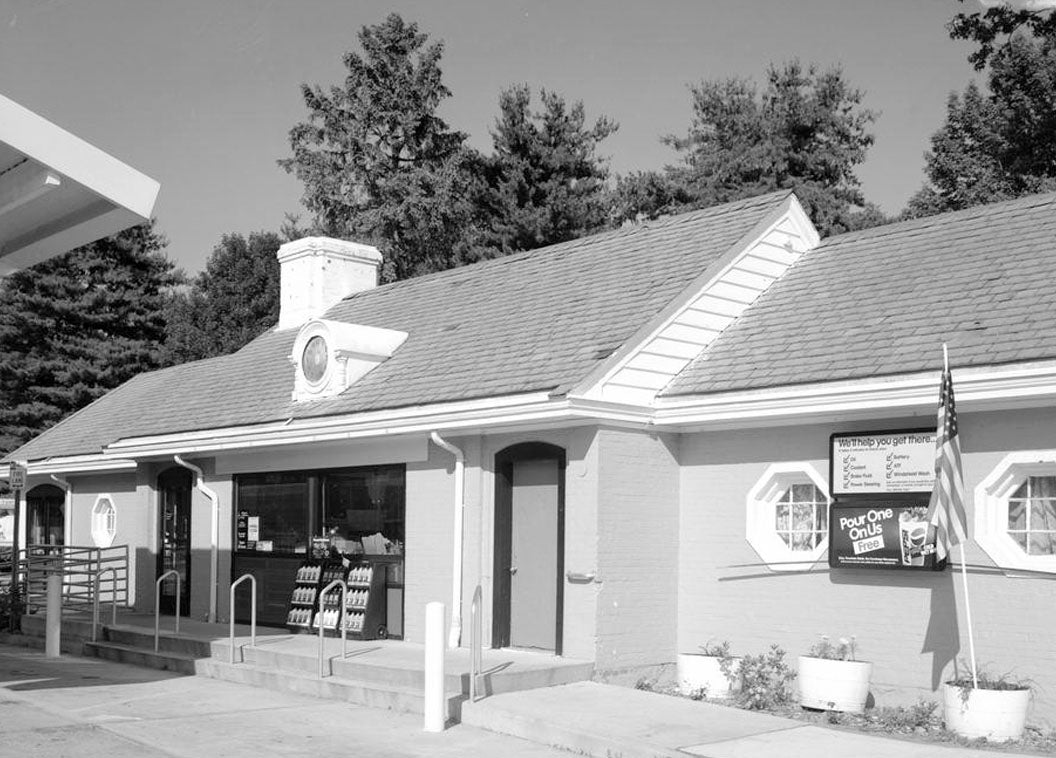 Historic Photo : Merritt Parkway, (Northbound) Fairfield Service Station, Abutting South side of Merritt Parkway, Fairfield, Fairfield County, CT 2 Photograph