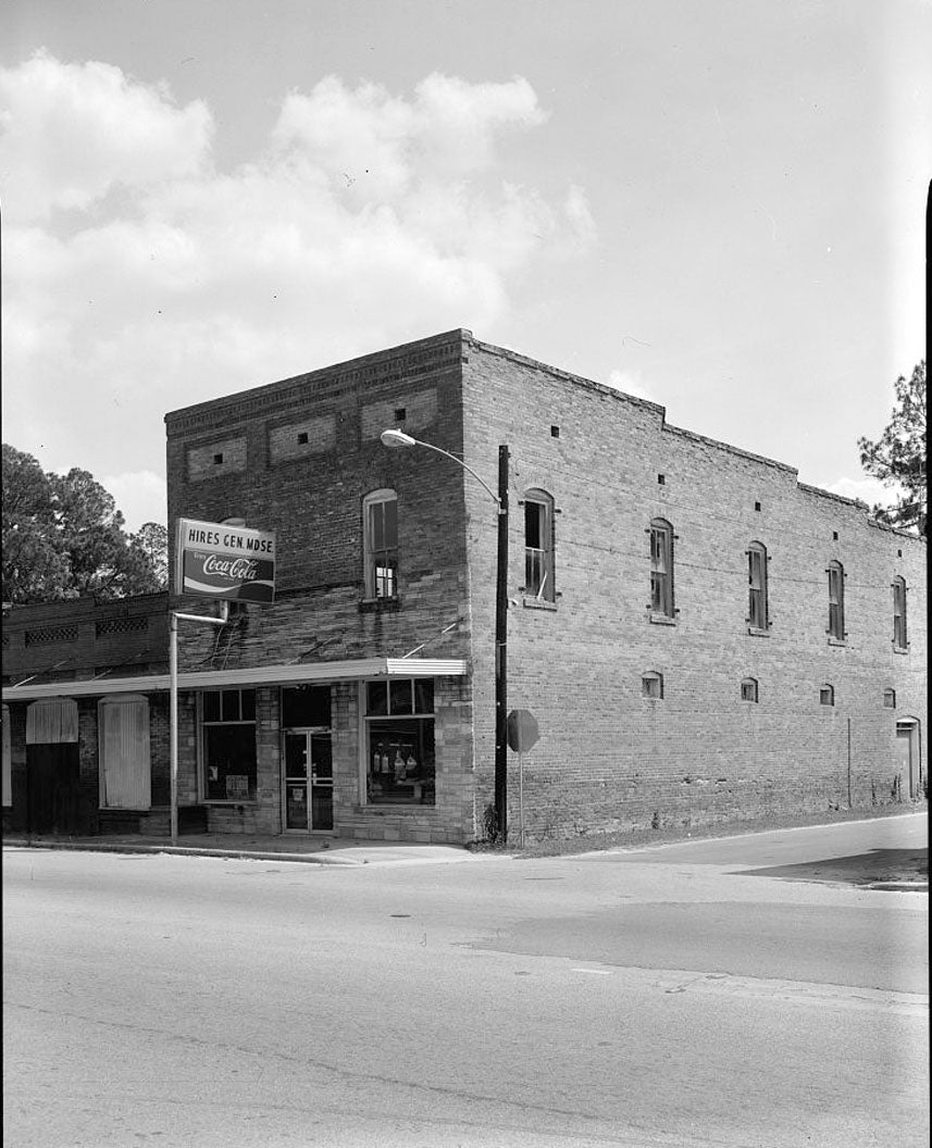 Historic Photo : Hires General Store, U.S. Highway 341 at Carter Avenue, Odum, Wayne County, GA 1 Photograph