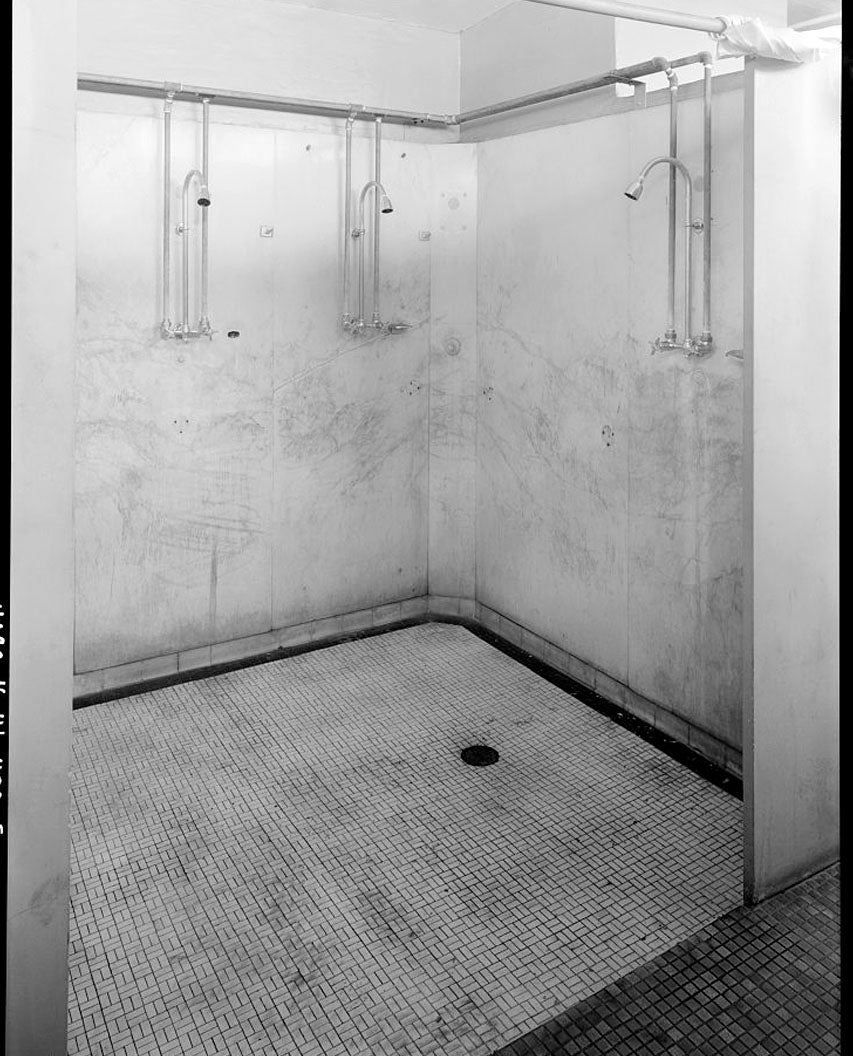 Historic Photo : U.S. Naval Base, Pearl Harbor, Dry Dock No. 1, Latrine, Sixth Street, adjacent to Dry Dock No. 1, Pearl City, Honolulu County, HI 2 Photograph
