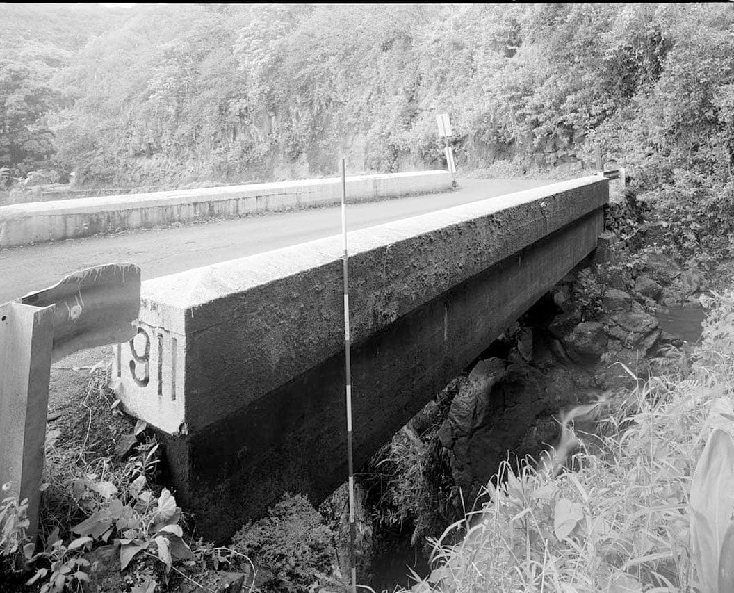 Historic Photo : Paihi Bridge, Spanning Paihi Gulch at Hana Highway (County Route 31), Kipahulu, Maui County, HI 1 Photograph