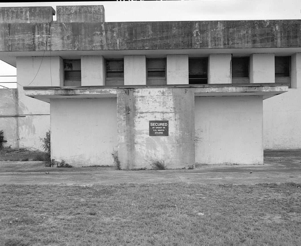 Historic Photo : U.S. Naval Base, Pearl Harbor, Damage Control Building, West end of Hancock Avenue, Pearl City, Honolulu County, HI 1 Photograph