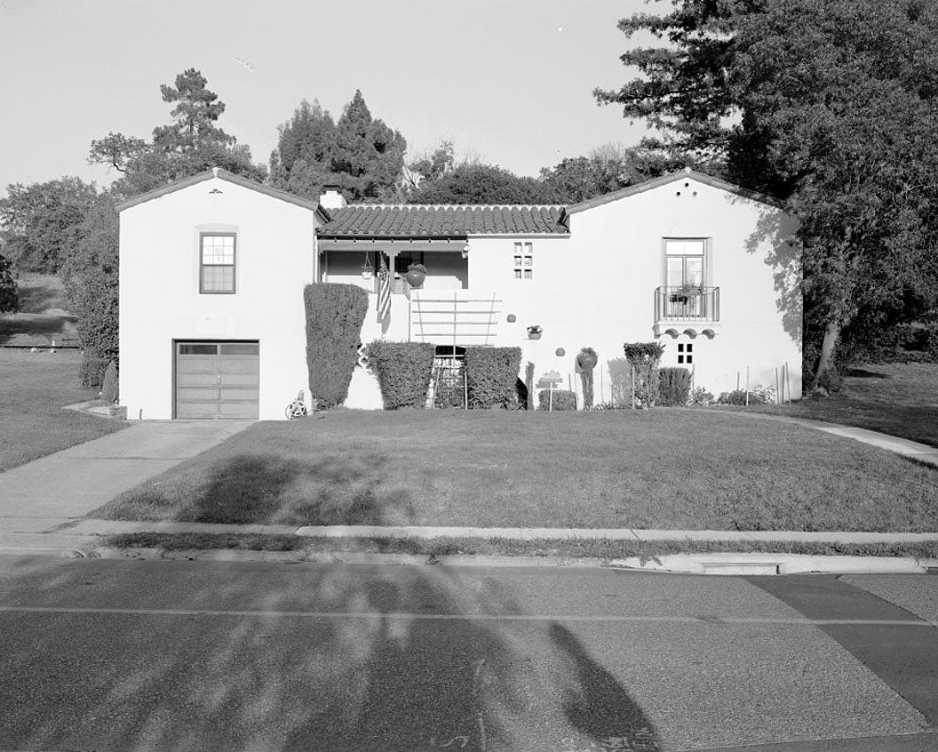 Historic Photo : Hamilton Field, Company Officers' Quarters Type C, South Oakwood Drive & Las Lomas Drive, Novato, Marin County, CA 1 Photograph