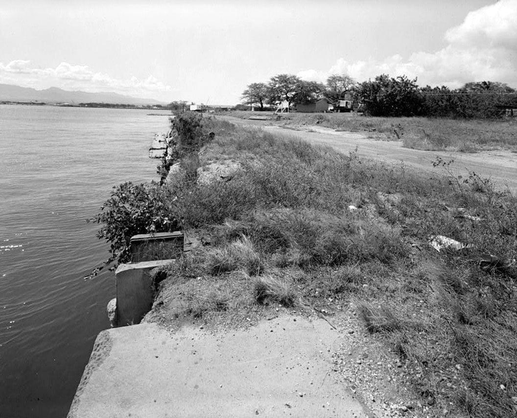Historic Photo : U.S. Naval Base, Pearl Harbor, Quaywall Y-3, Western tip of Kuahua Peninsula, Pearl City, Honolulu County, HI 2 Photograph