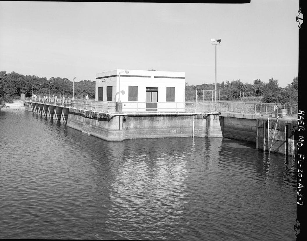 Historic Photo : St. Lucie Canal, Lock No. 1, Hydroelectric Power House, St. Lucie, Cross State Canal, Okeechobee Intracoastal Waterway, Stuart, Martin County, FL 2 Photograph