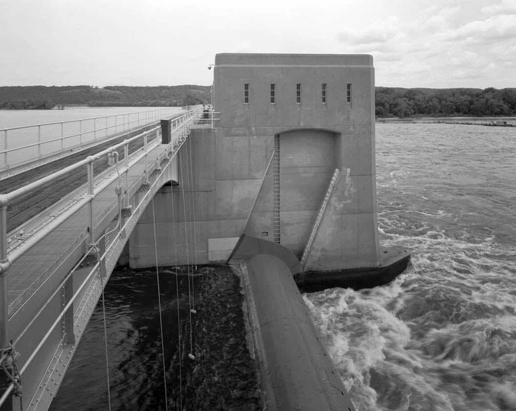 Historic Photo : Upper Mississippi River 9-Foot Channel, Lock & Dam No. 10, Guttenberg, Clayton County, IA 58 Photograph