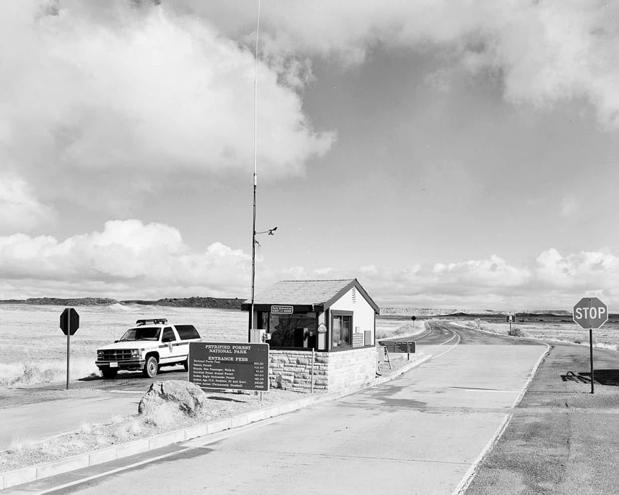 Historic Photo : Petrified Forest National Park Roads & Bridges, Holbrook, Navajo County, AZ 1 Photograph