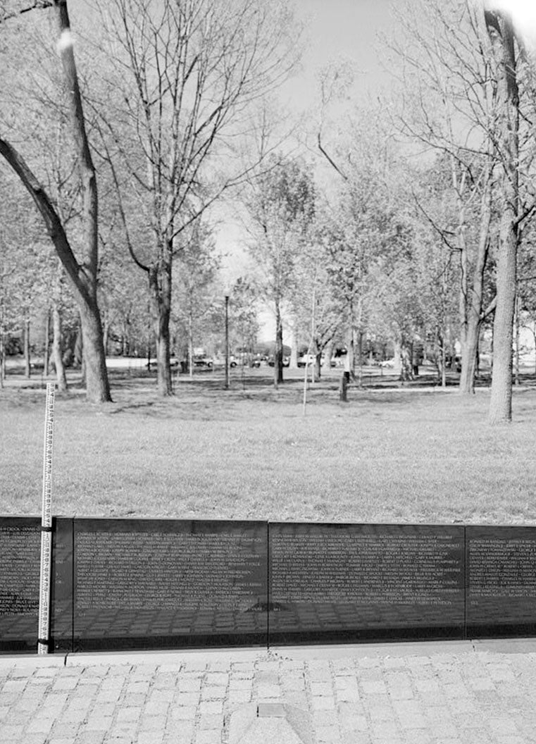 Historic Photo : Vietnam Veterans Memorial, West Potomac Park, Washington, District of Columbia, DC 25 Photograph