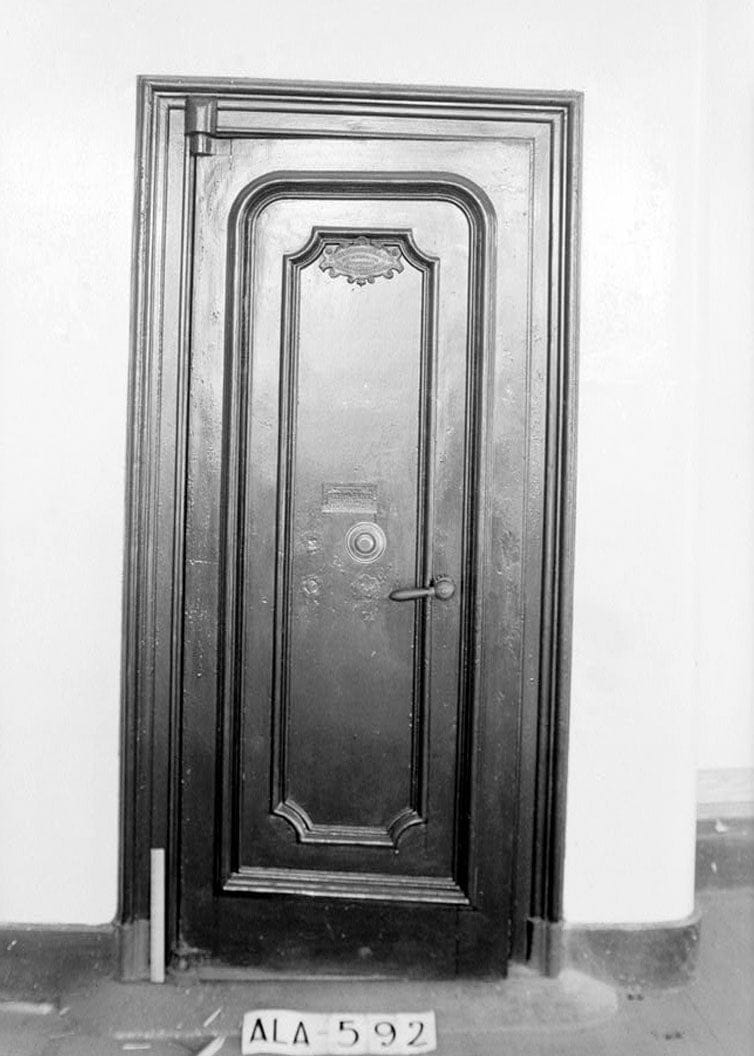 Historic Photo : Eastern Bank of Alabama, 201 Broad Street, Eufaula, Barbour County, AL 8 Photograph